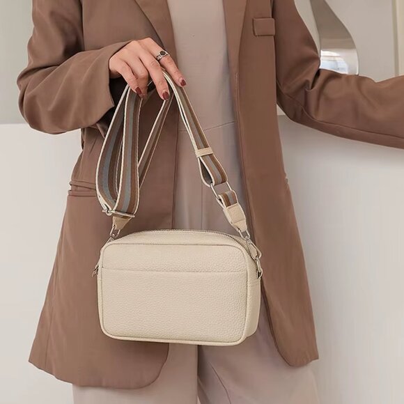 BHeveryday Crossbody Bags - Picture 4 of 4